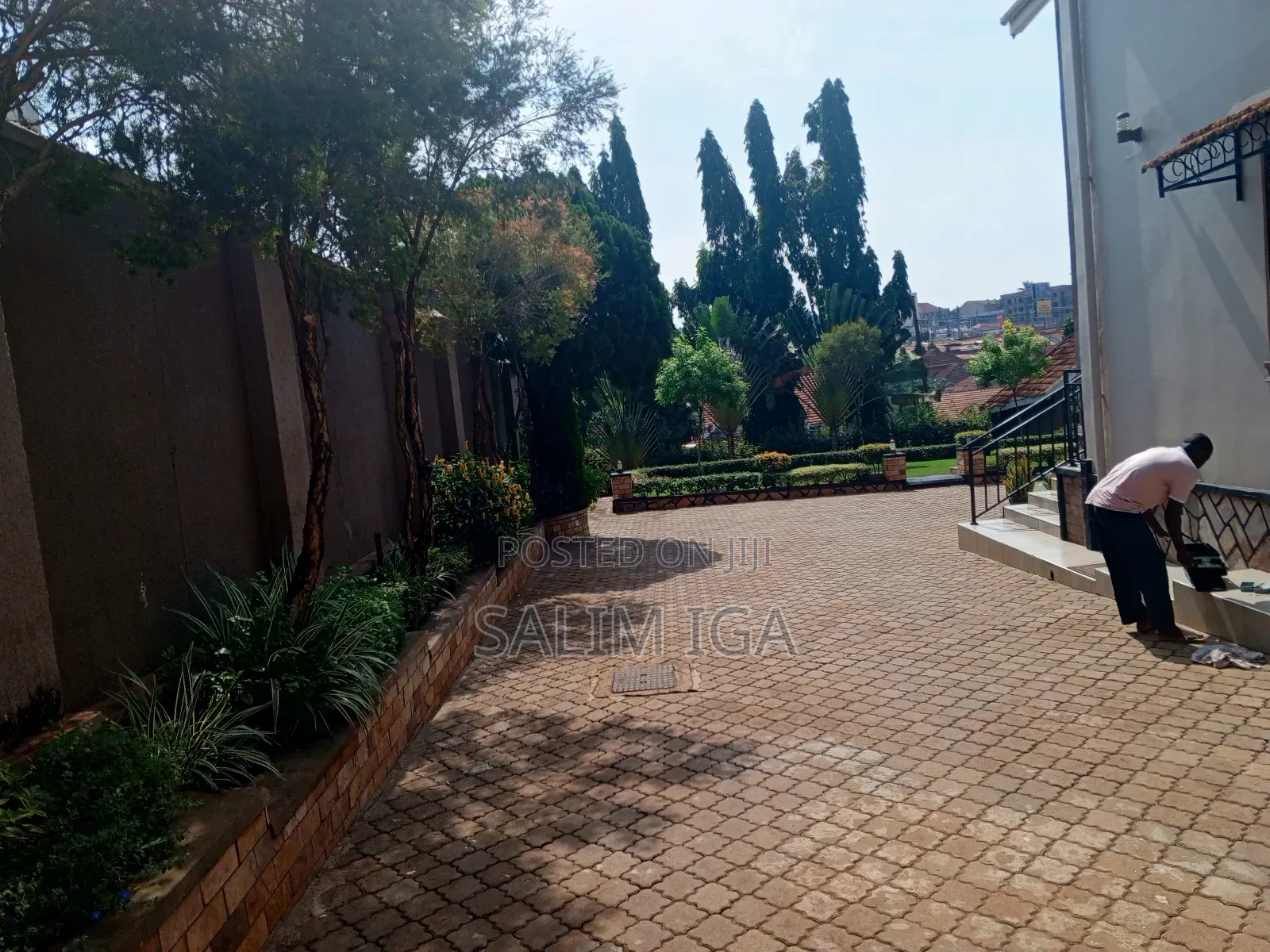 5bdrm Duplex in Kololo Property, Central Division for rent