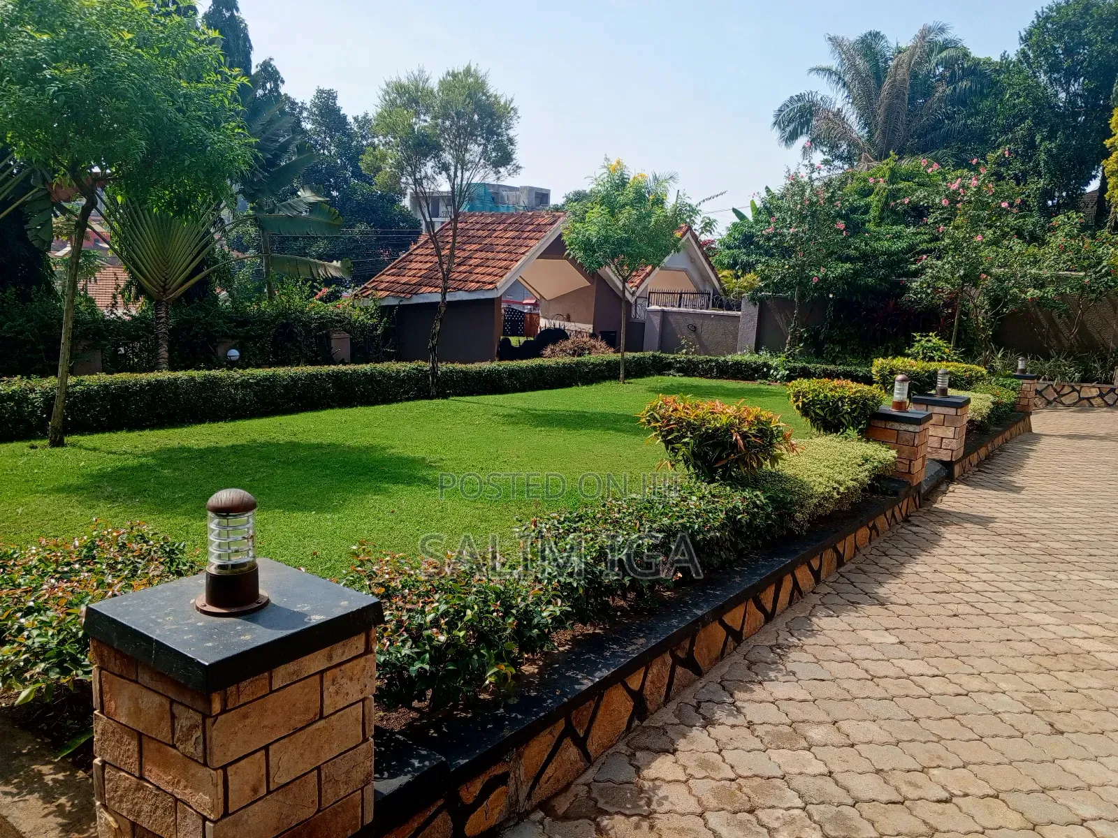 5bdrm Duplex in Kololo Property, Central Division for rent