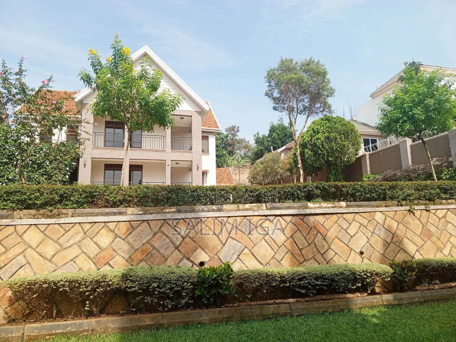 5bdrm Duplex in Kololo Property, Central Division for rent