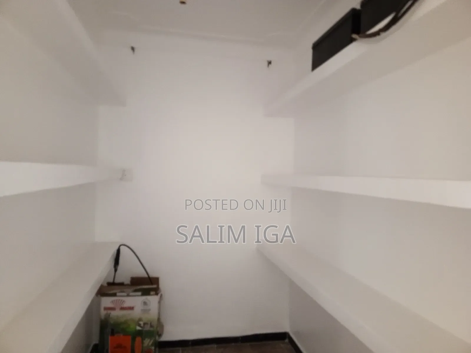6bdrm Mansion in Kololo, Central Division for rent