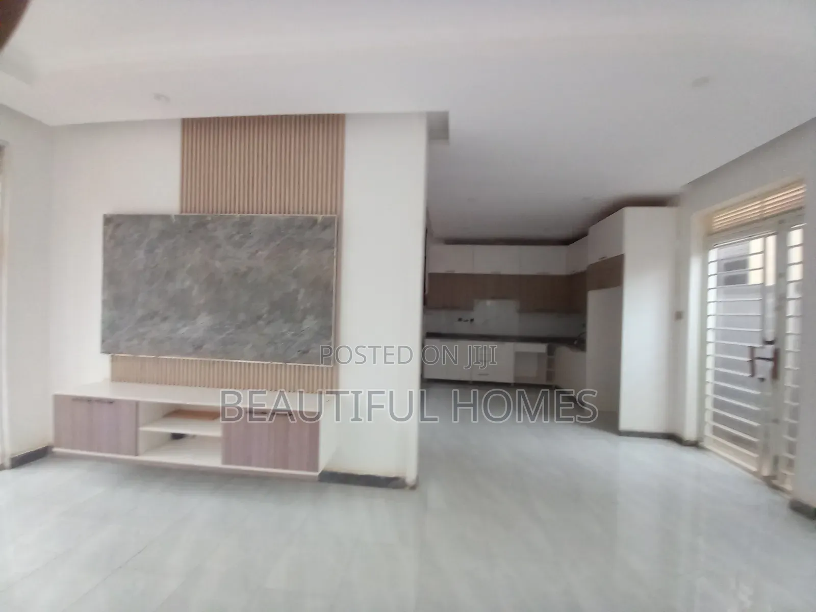 Furnished 4bdrm Duplex in Kira for sale