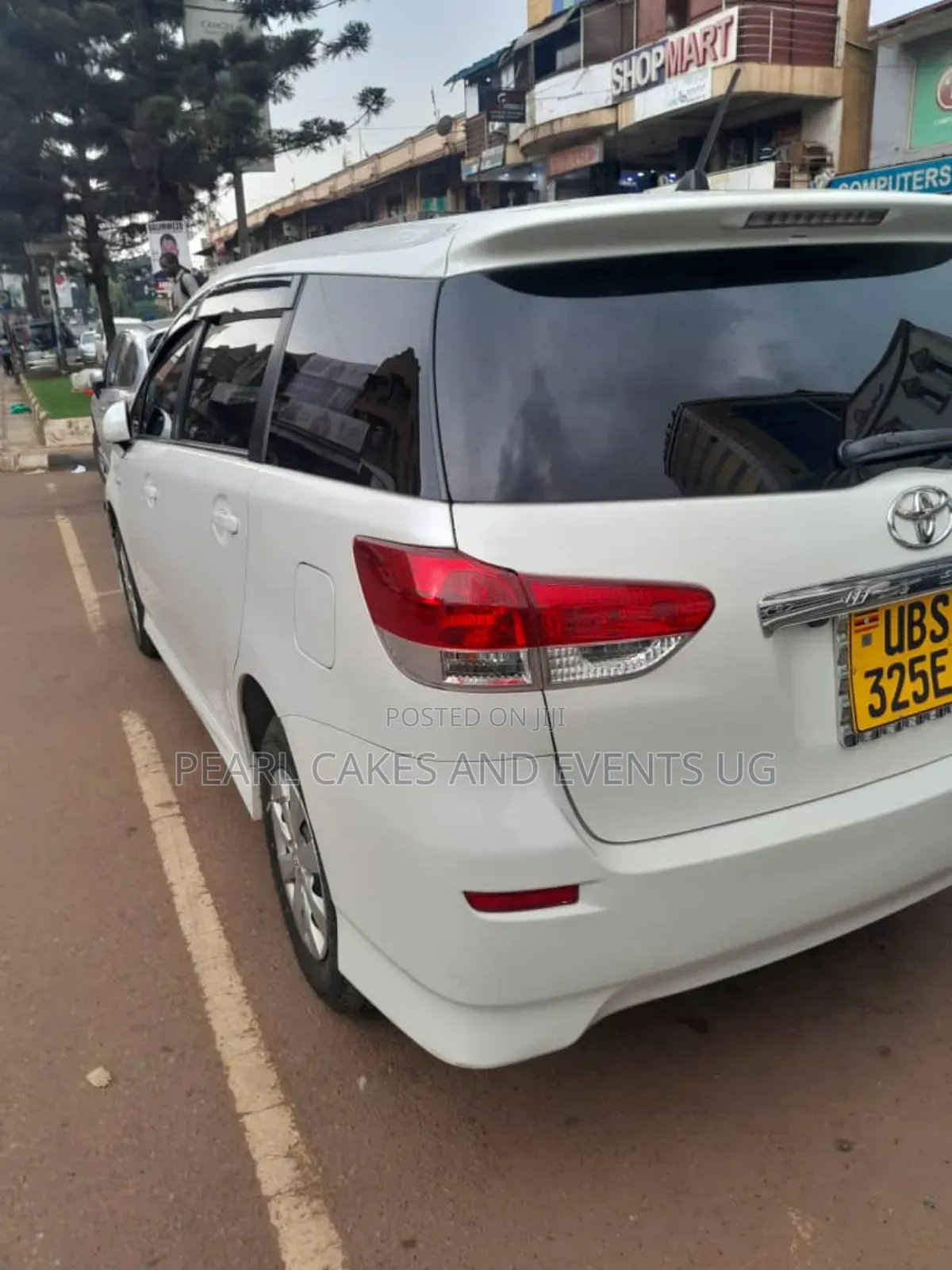Toyota Wish White Car Hire / Rental Self Drive 6k4