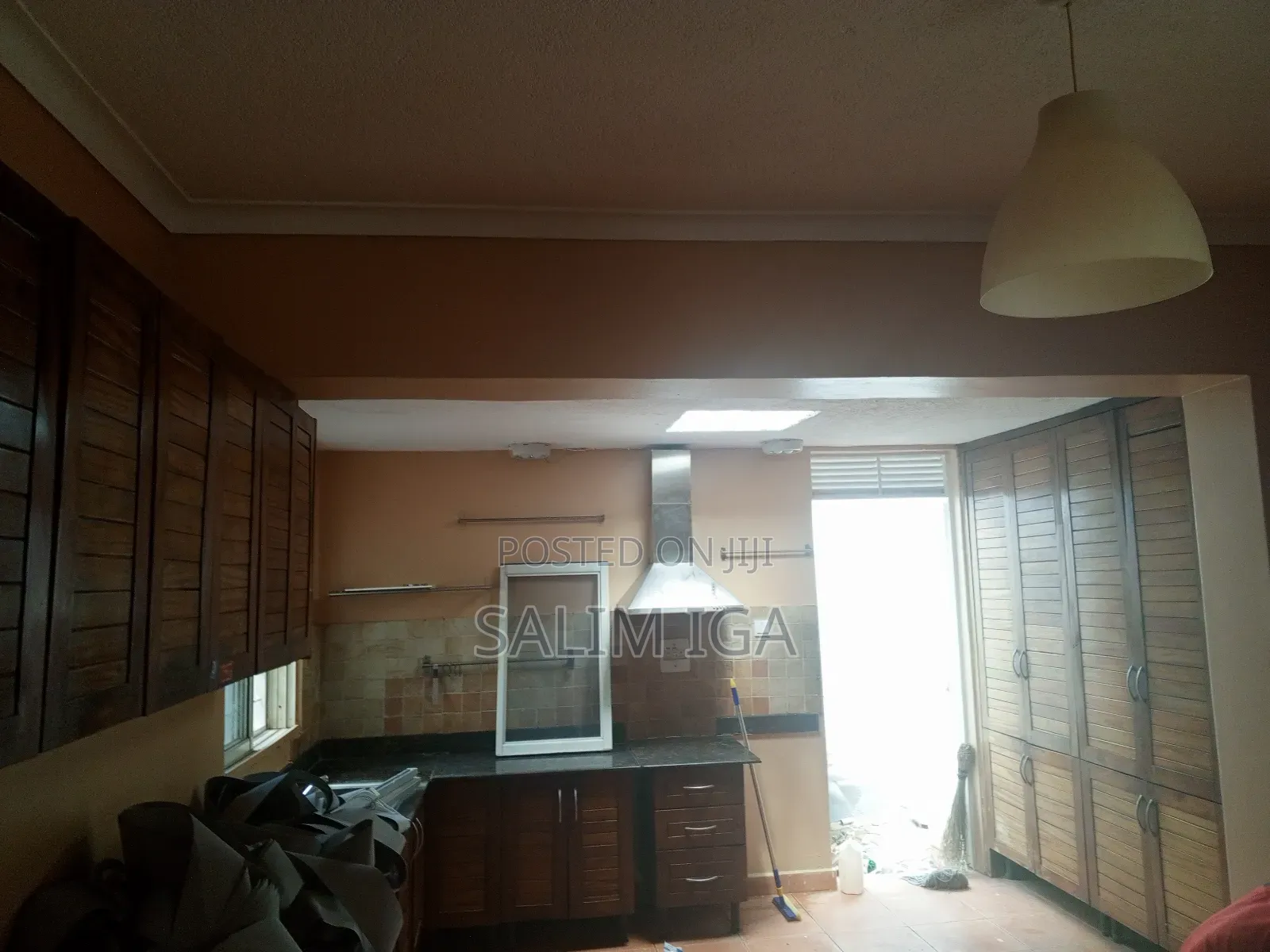 4bdrm Bungalow in Kololo Property, Central Division for rent