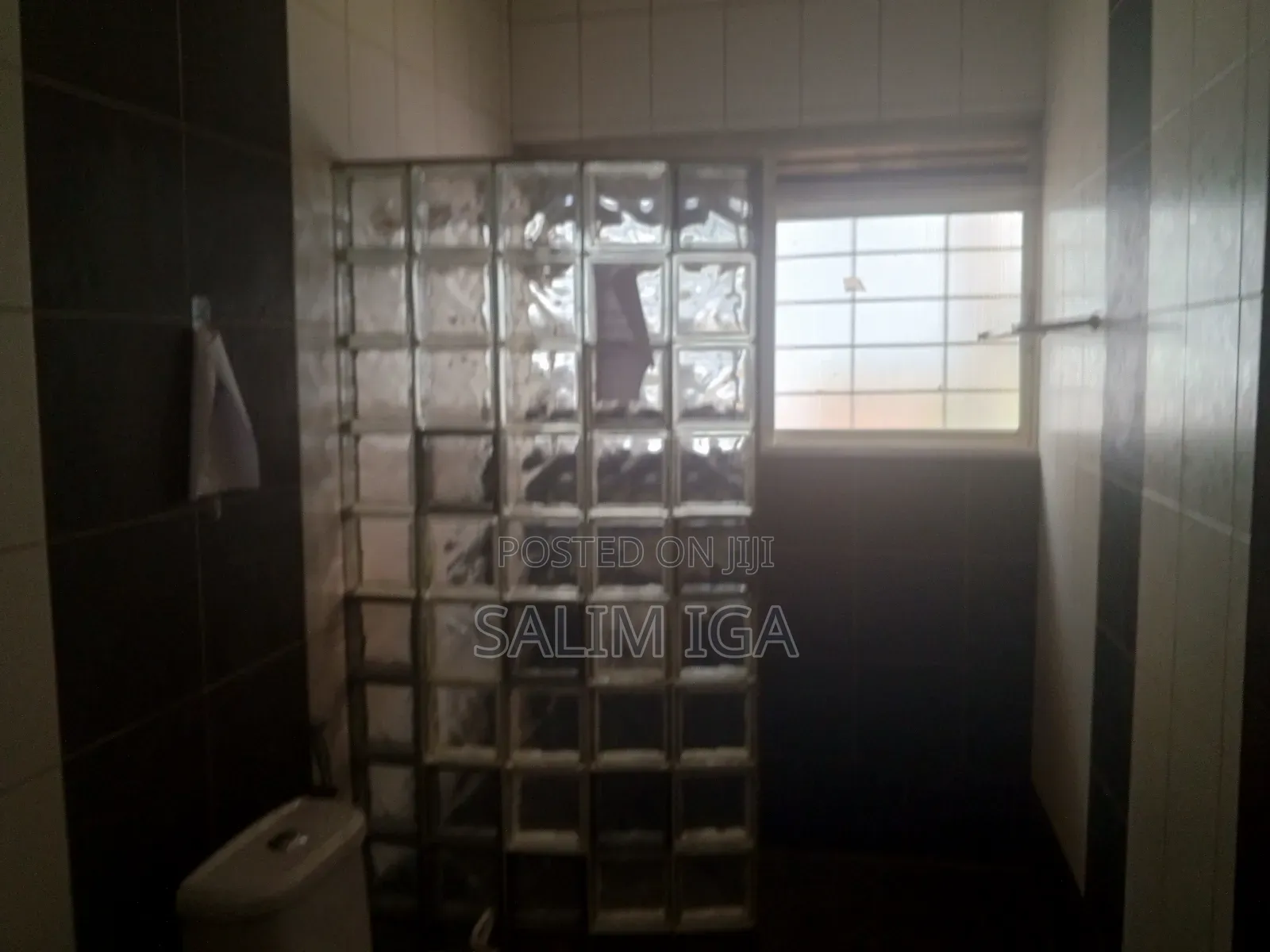 4bdrm Bungalow in Kololo Property, Central Division for rent