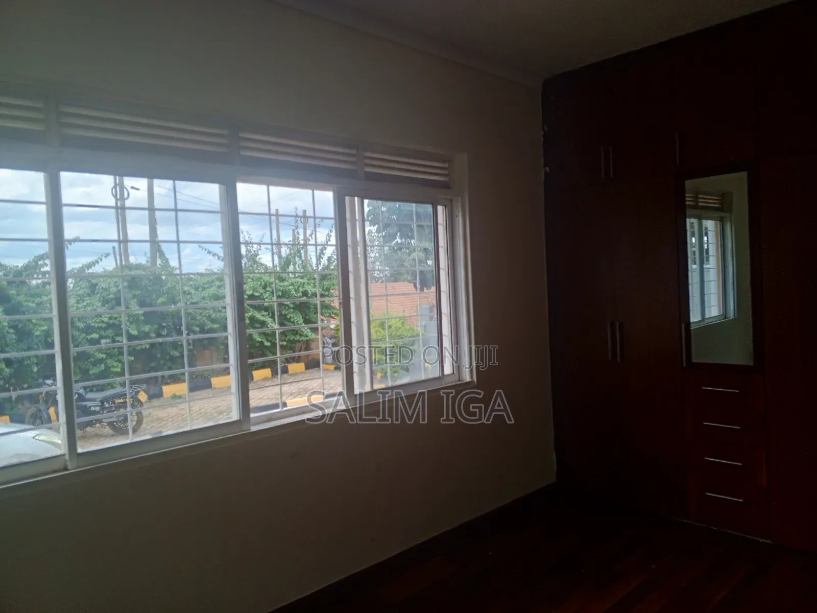 4bdrm Bungalow in Kololo Property, Central Division for rent