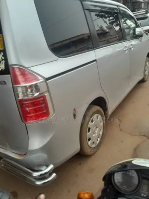 Toyota Noah New Special Hire /Rental Silver Self Drive Cars1