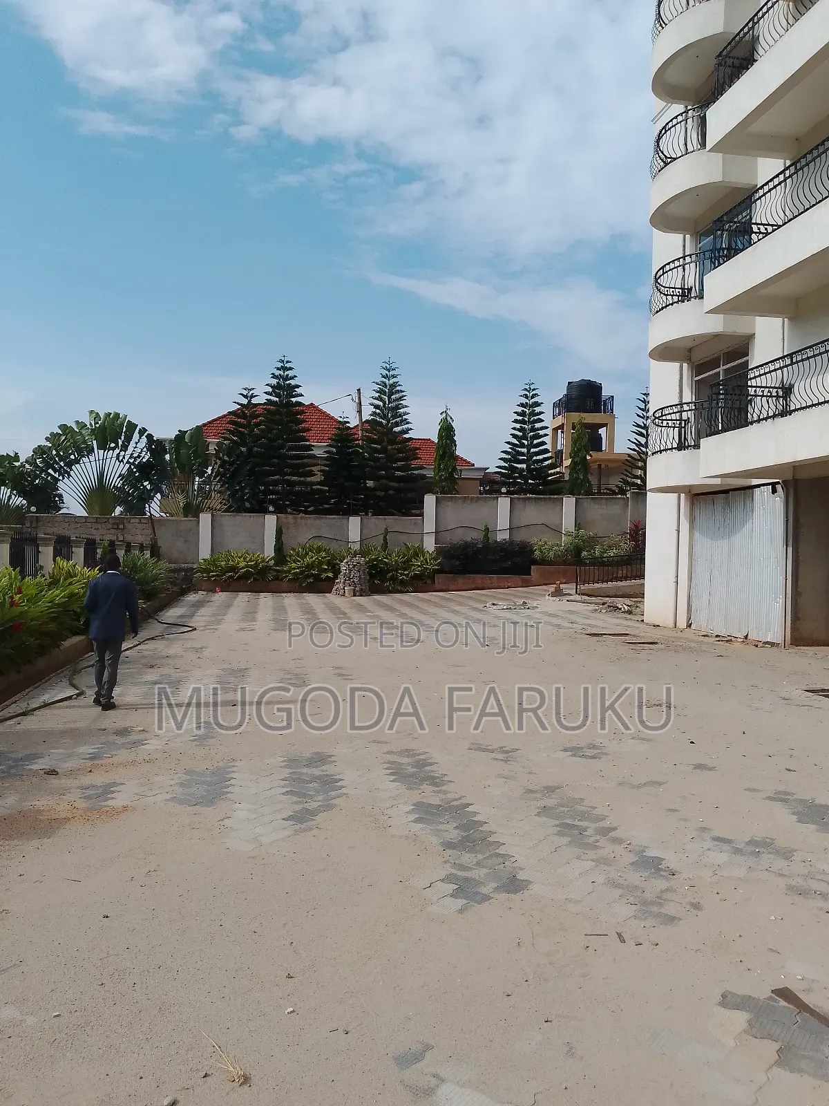 3bdrm Apartment in Lubowa Estate, Central Division for sale