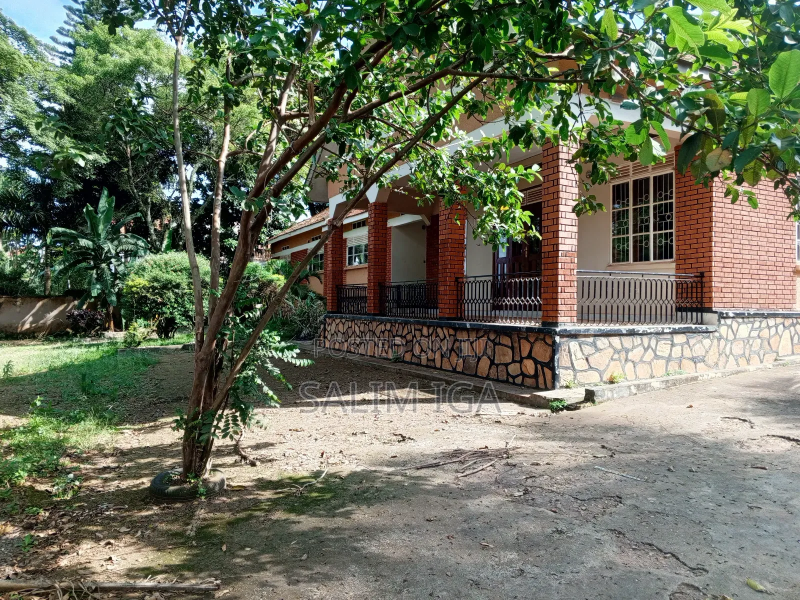 5bdrm Bungalow in Kololo Property, Central Division for rent