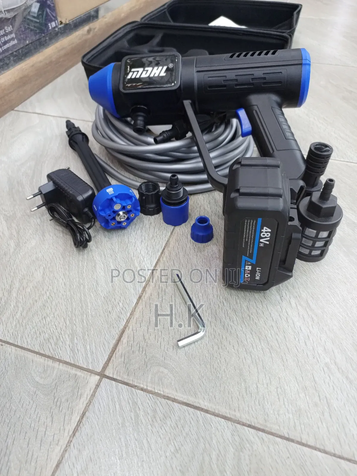 Cordless Pressure Washer
