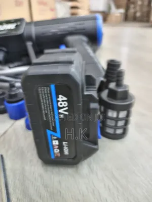 Cordless Pressure Washer