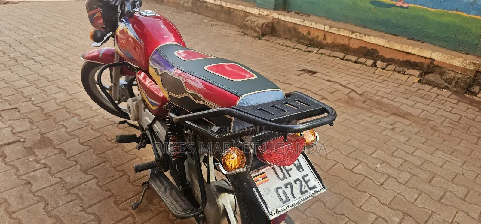 Bajaj Boxer 125 2024 Red