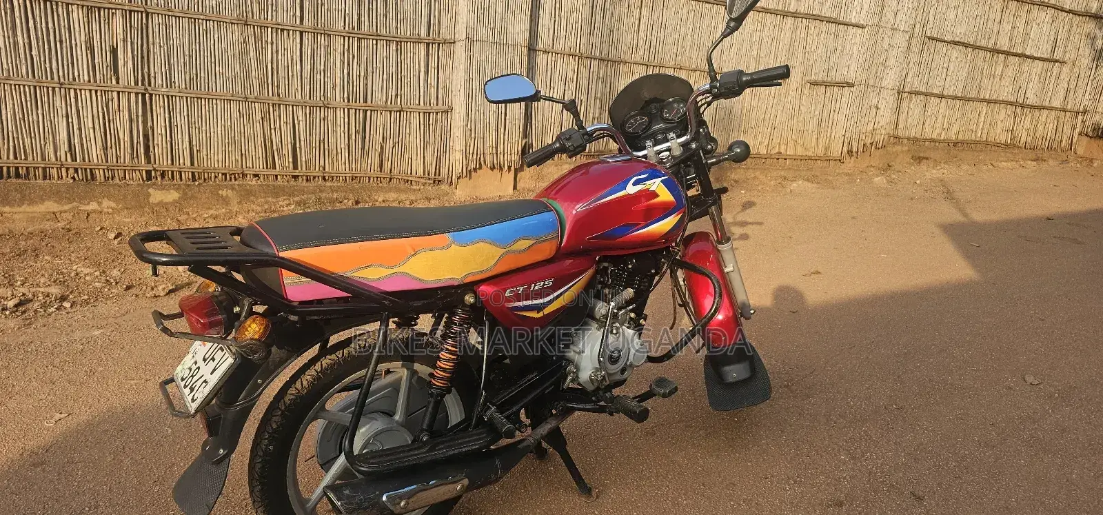 Bajaj Boxer 125 2024 Red
