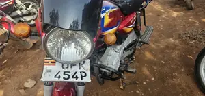 Bajaj Boxer 125 2024 Red