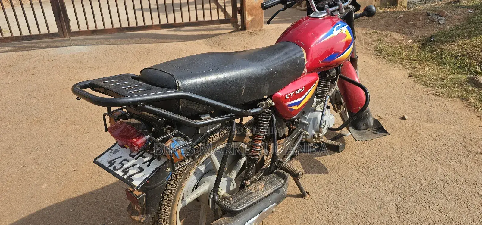 Bajaj Boxer 2024 Red