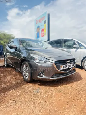 Mazda 2 2015 Brown