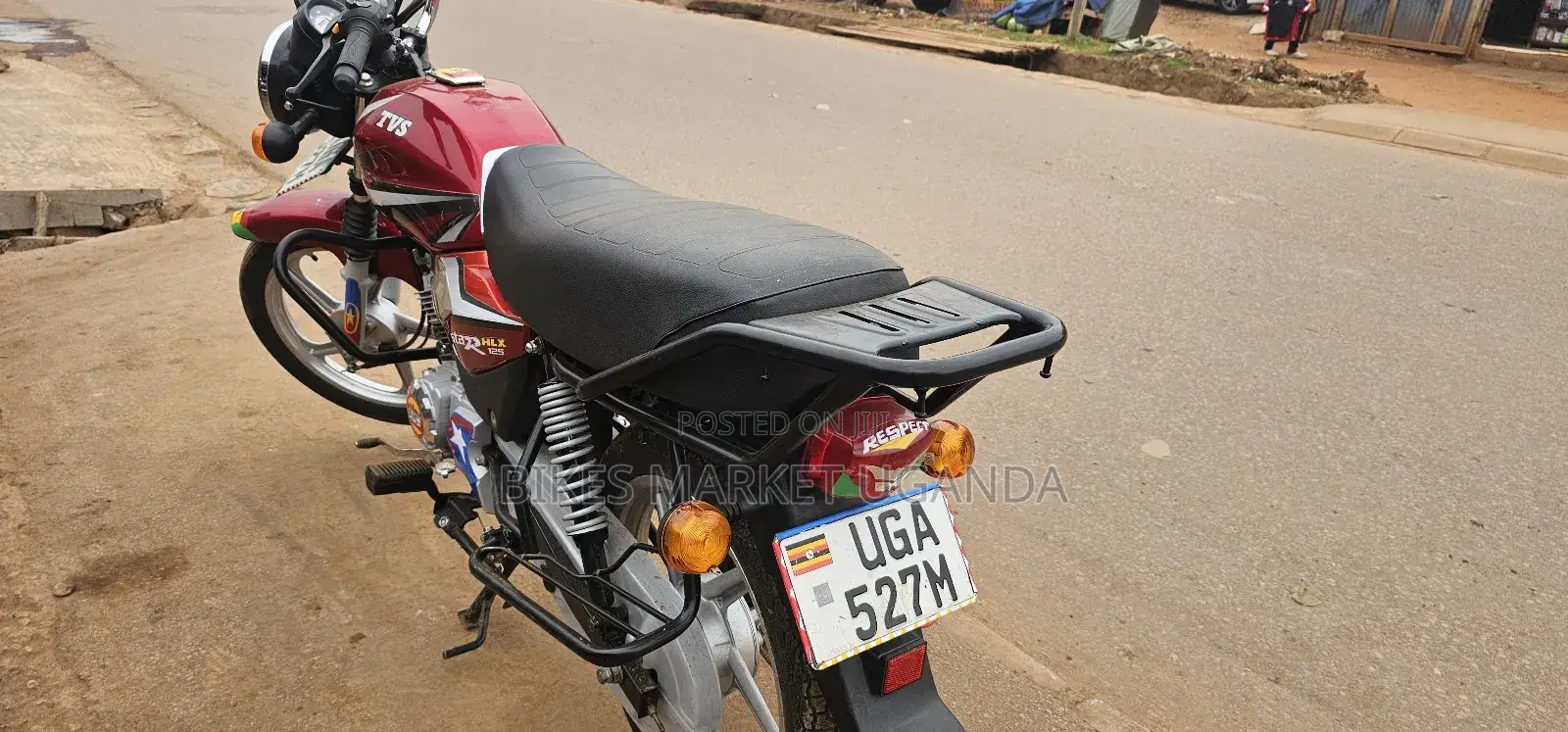 New TVS HLX 125 2024 Red