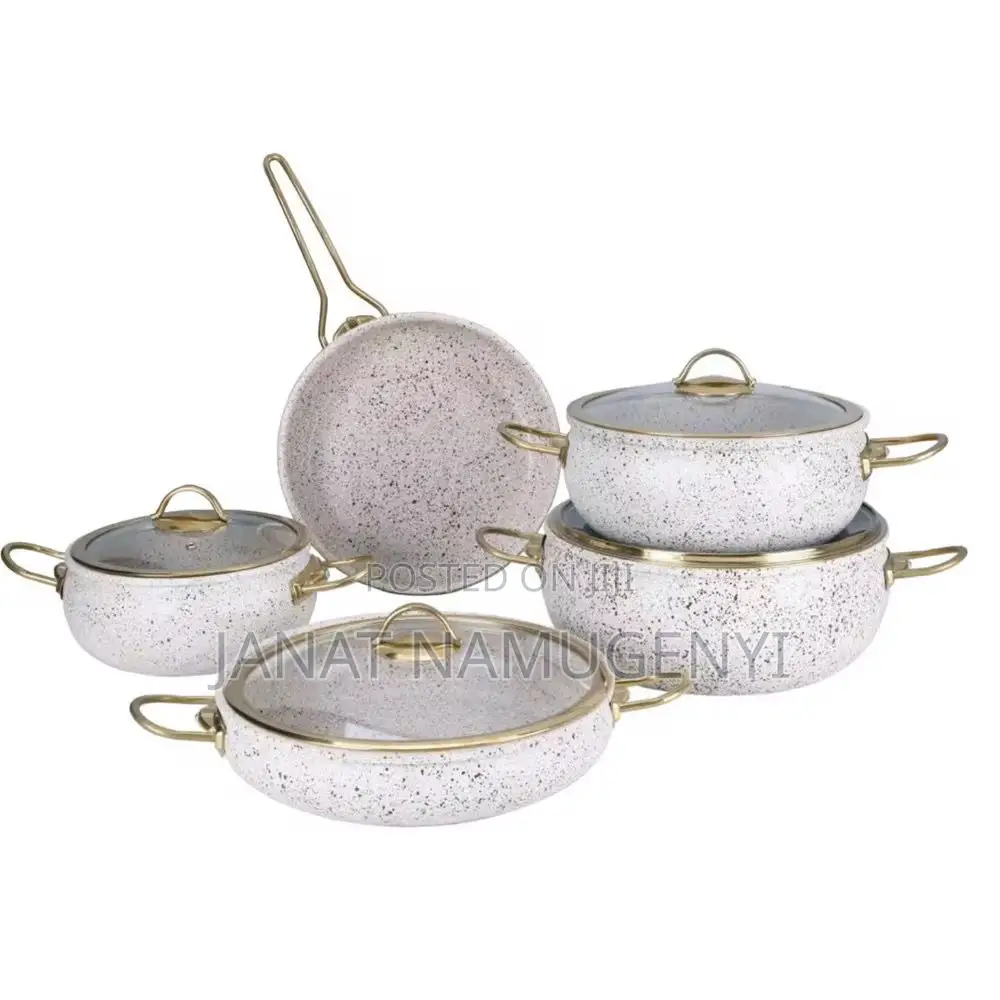 Aset of Cooking and Serving Dishes