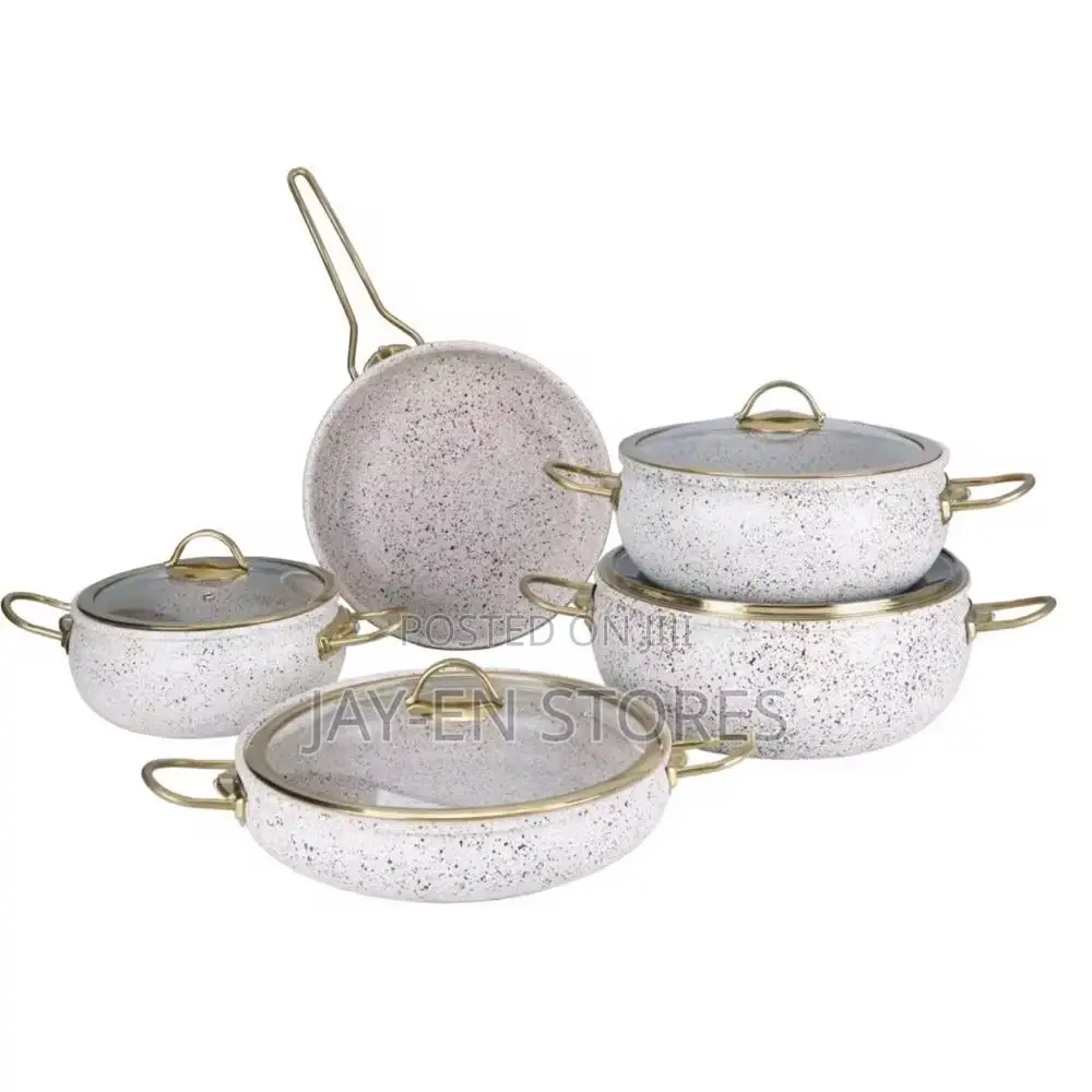 Aset of Cooking and Serving Dishes