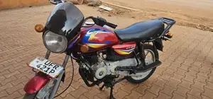 Bajaj Boxer 125 2023 Red