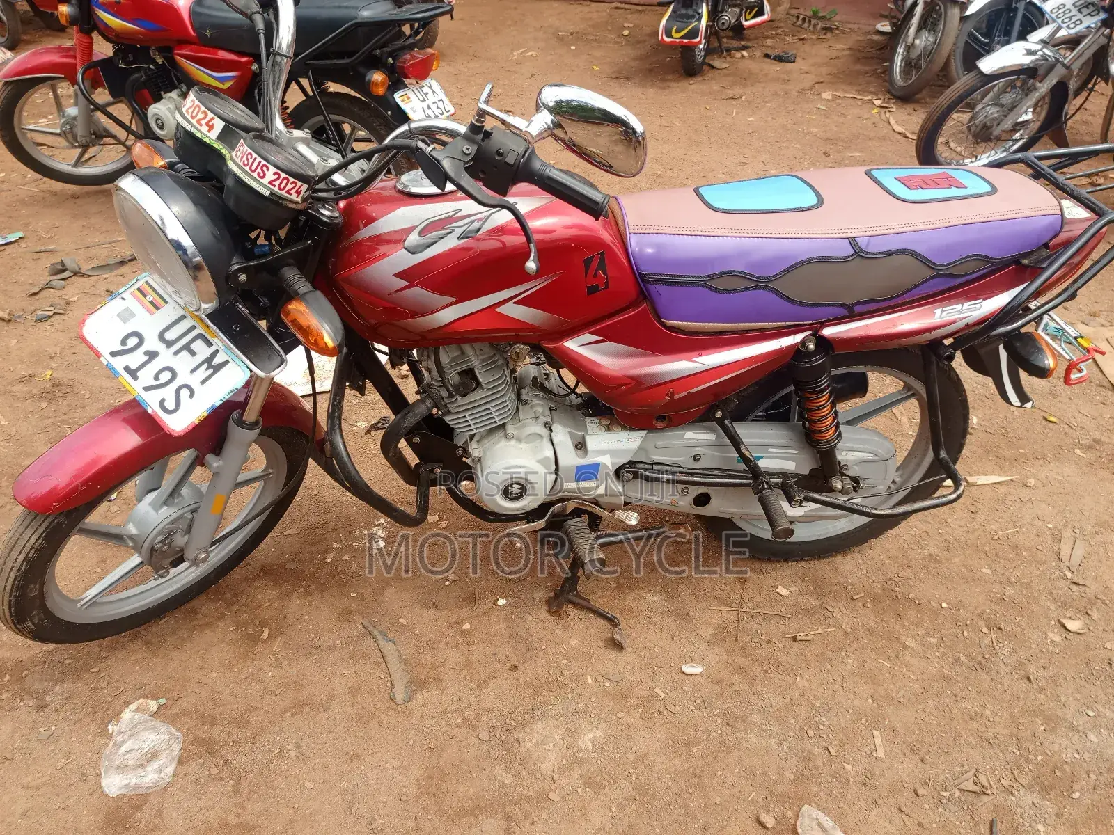 Bajaj Boxer 125 2022 Red
