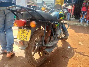 Bajaj Avenger 150 Street 2024 Red