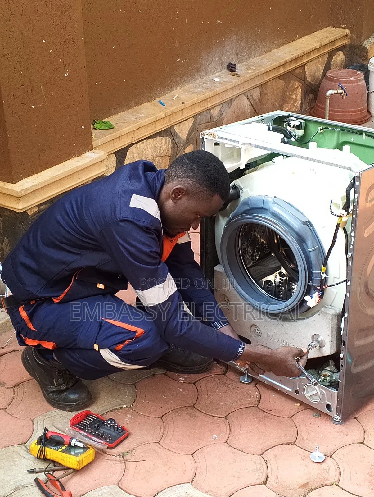 Repair and Installation of Washing Machines Air Conditioners