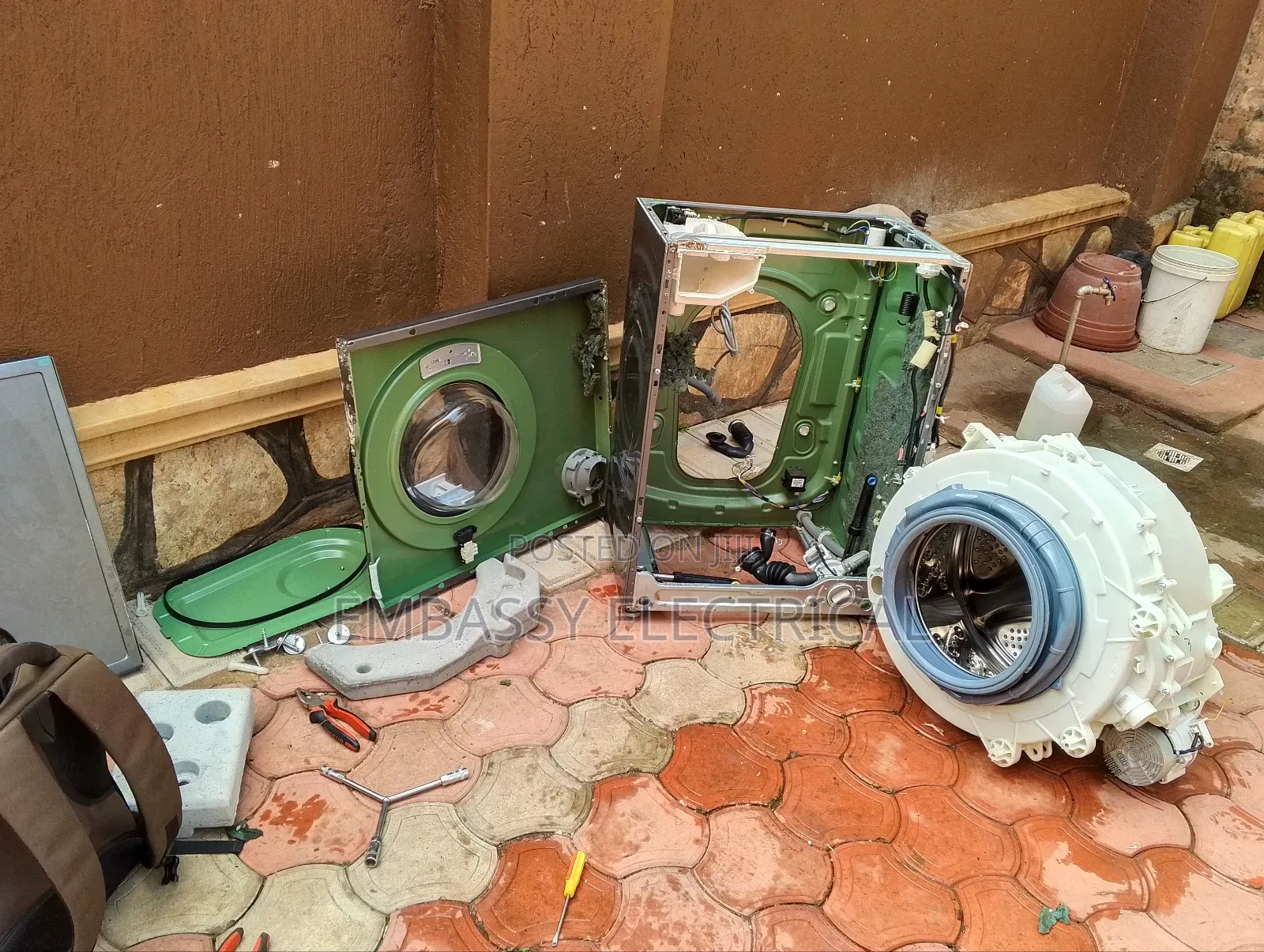 Repair and Installation of Washing Machines Air Conditioners