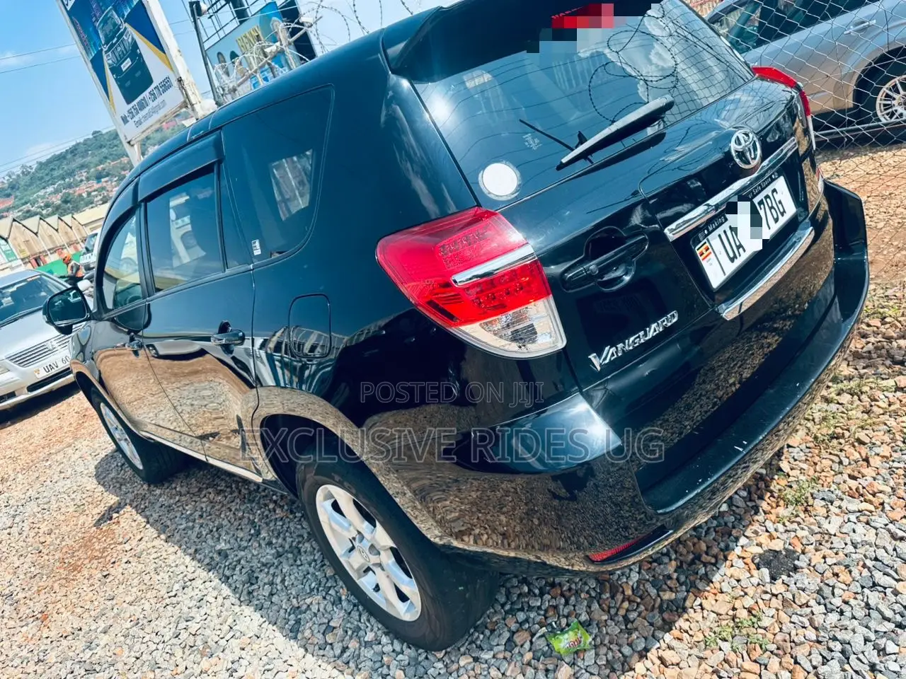 Toyota Vanguard 2011 Black