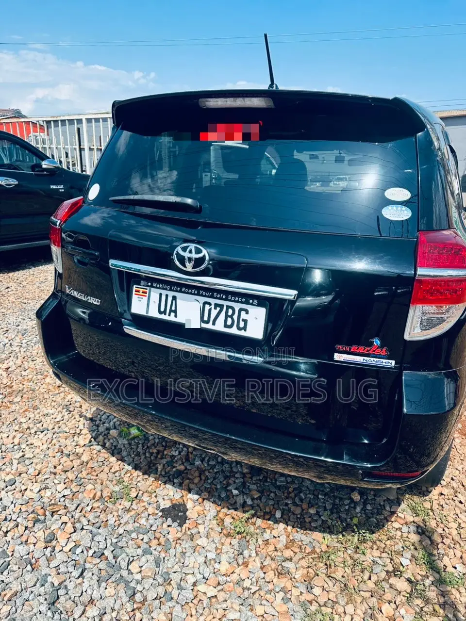 Toyota Vanguard 2011 Black