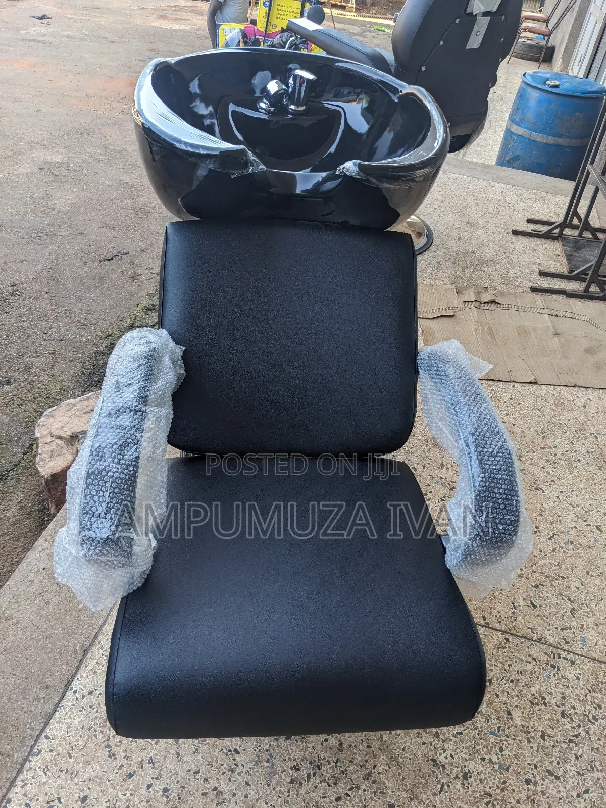 Sink Chair Leather Arms 1222