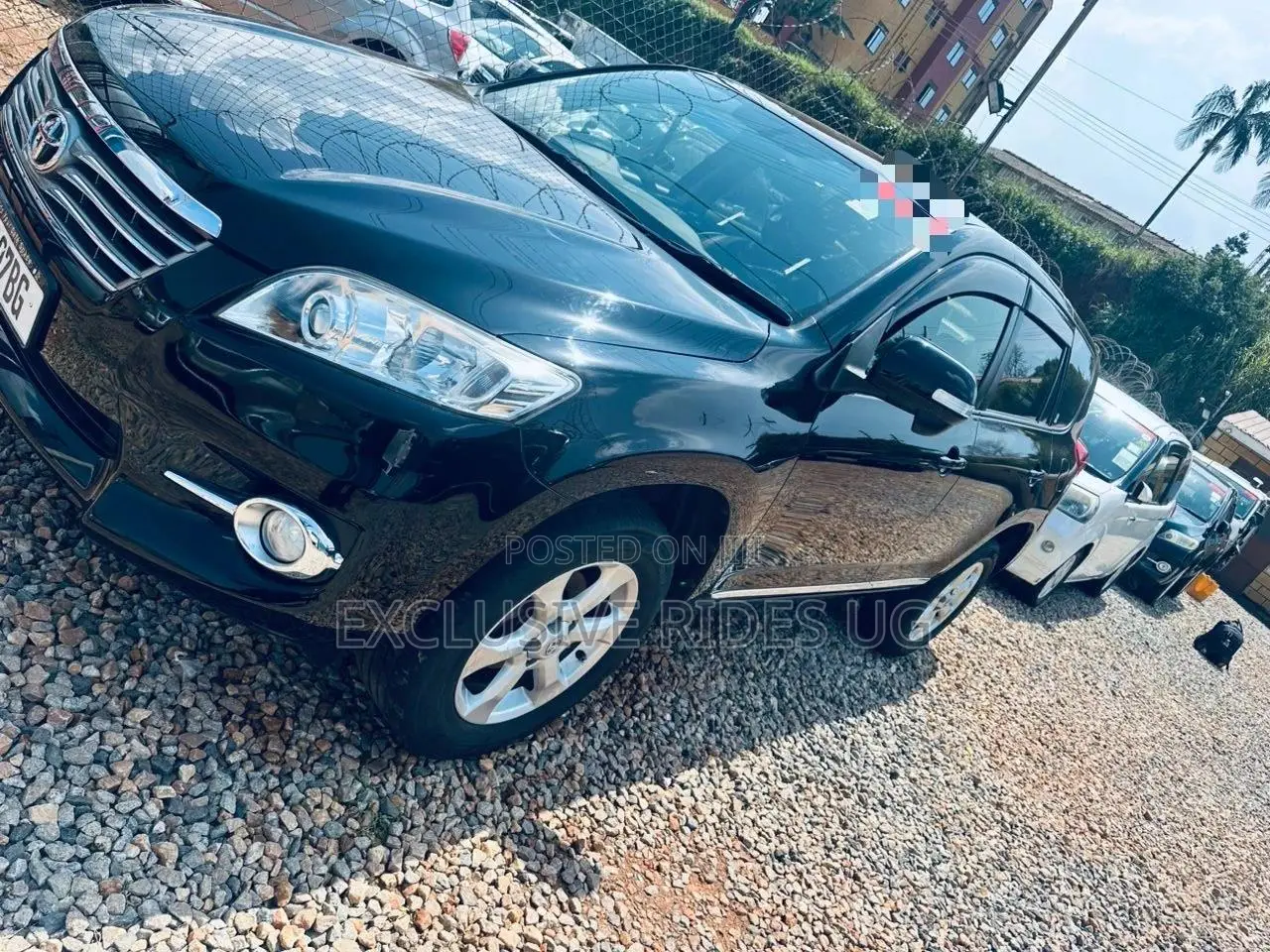 Toyota Vanguard 2011 Black