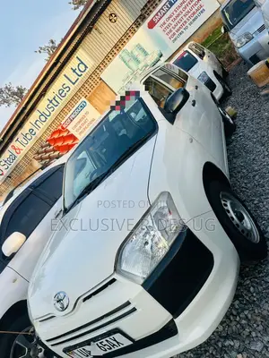 Toyota Probox 1.5 DX 4WD 2016 White