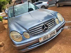 Photo - Mercedes-Benz E240 2006 Gray