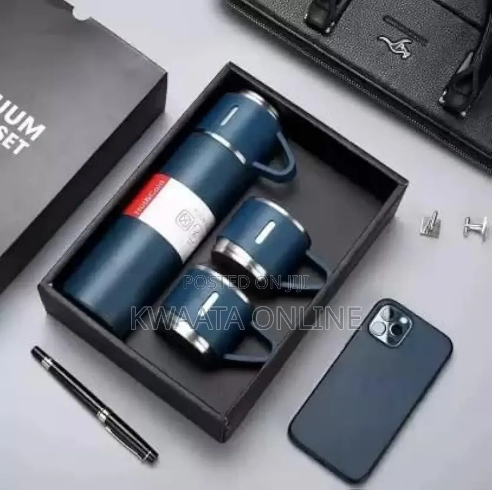 Vacuum Flask Set With 3 Steel Cups Combo For Drinks- 500ml