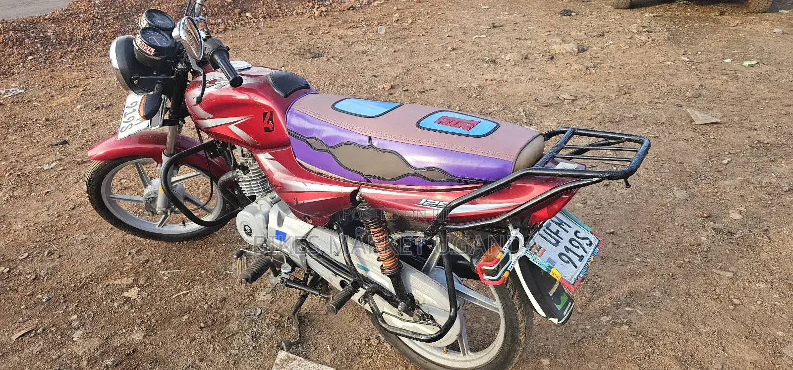Bajaj Boxer 125 2024 Red