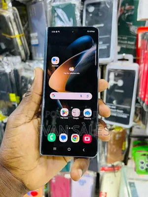 New Samsung Galaxy Z Fold4 256 GB Gray