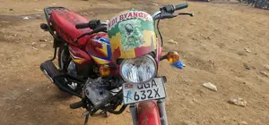 Bajaj Boxer 125 2024 Red