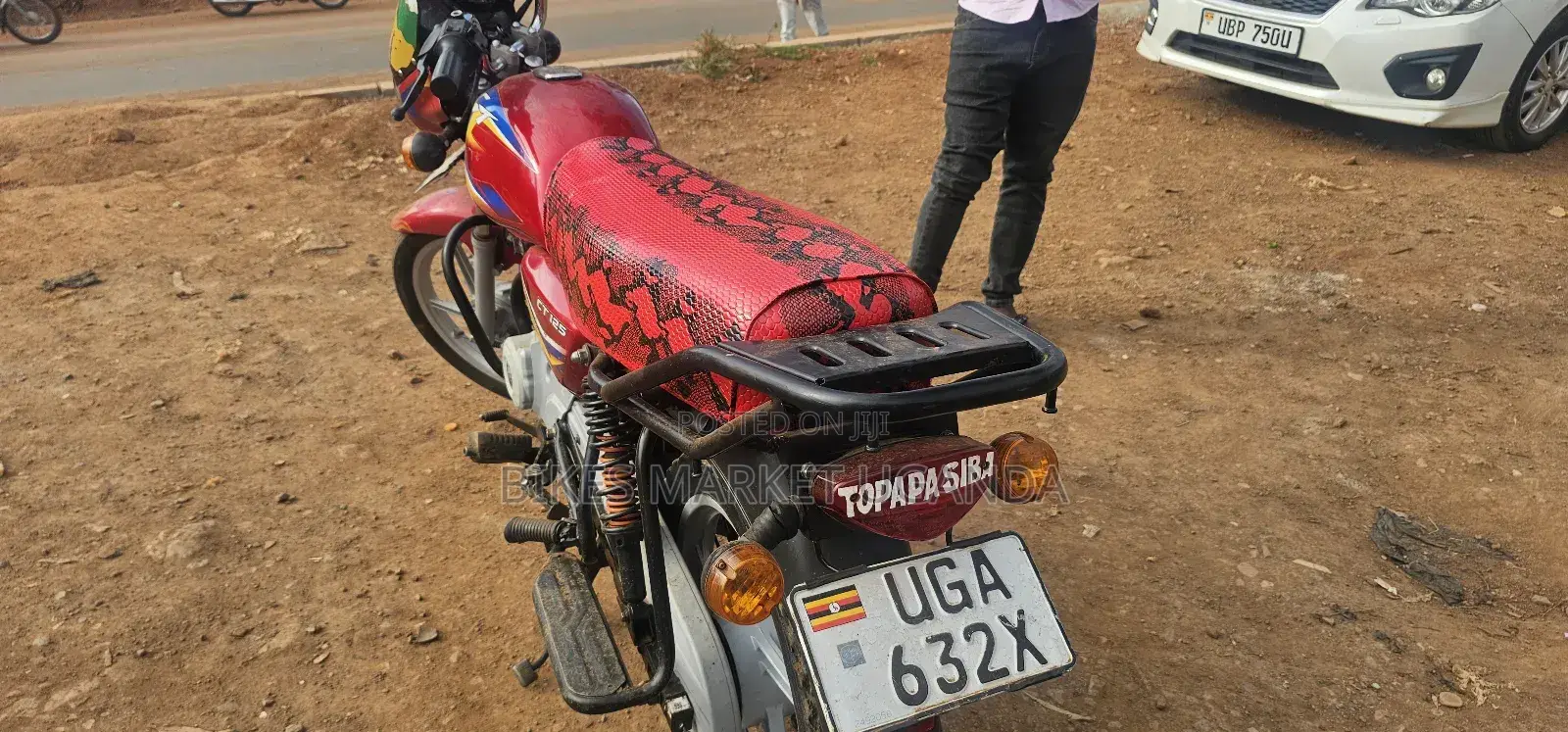 Bajaj Boxer 125 2024 Red