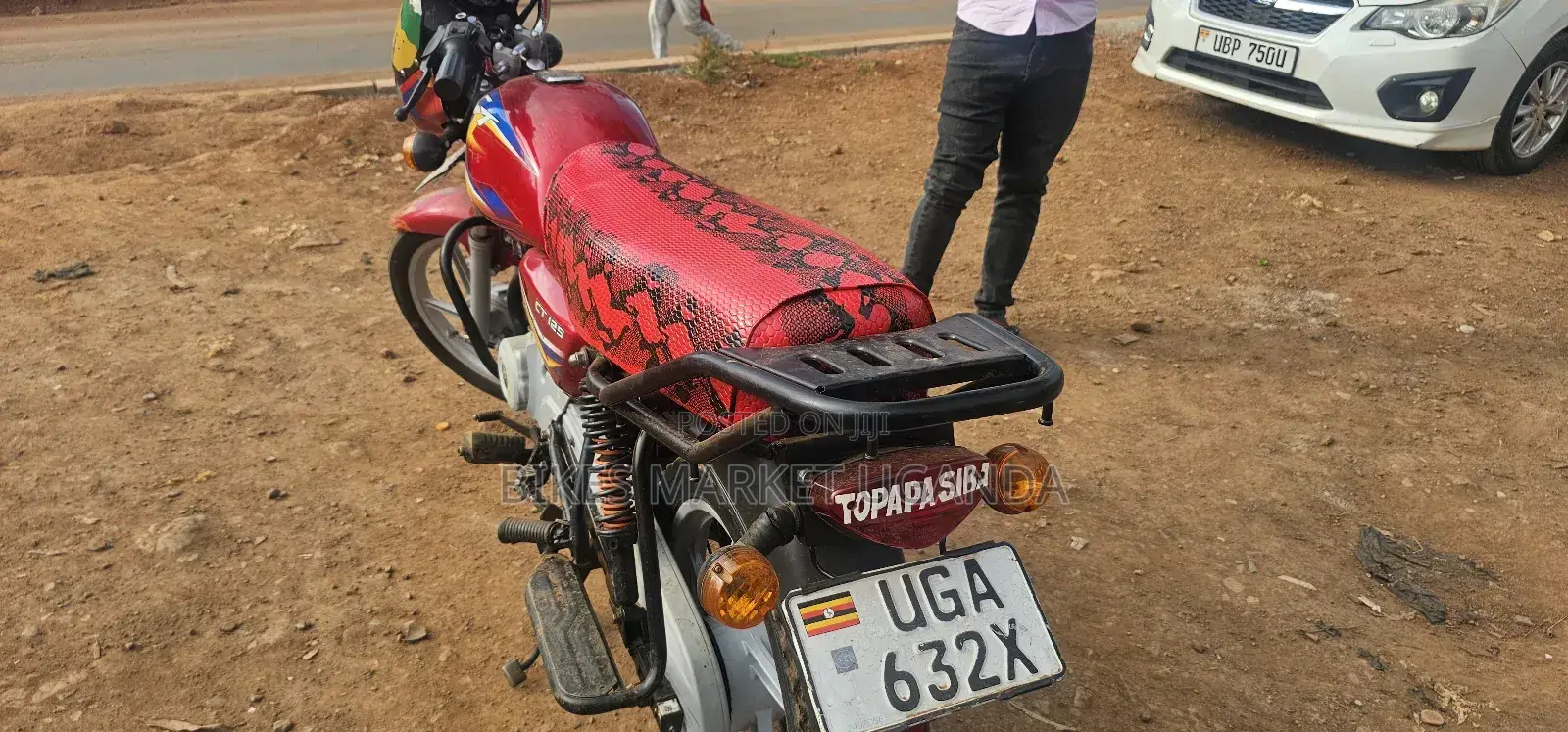 Bajaj Boxer 125 2024 Red