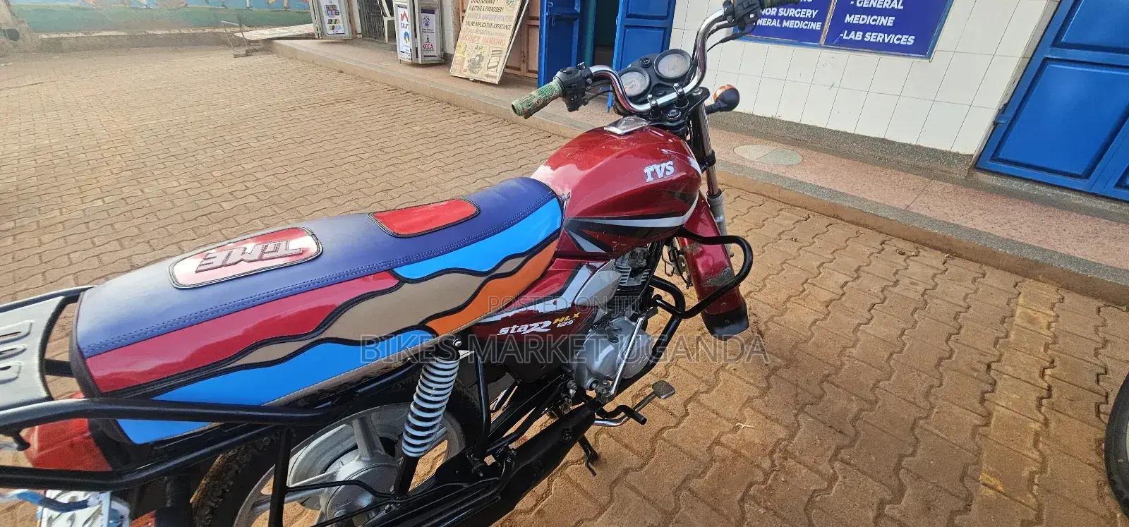 TVS HLX 125 2023 Red