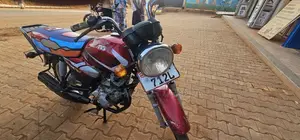 TVS HLX 125 2023 Red