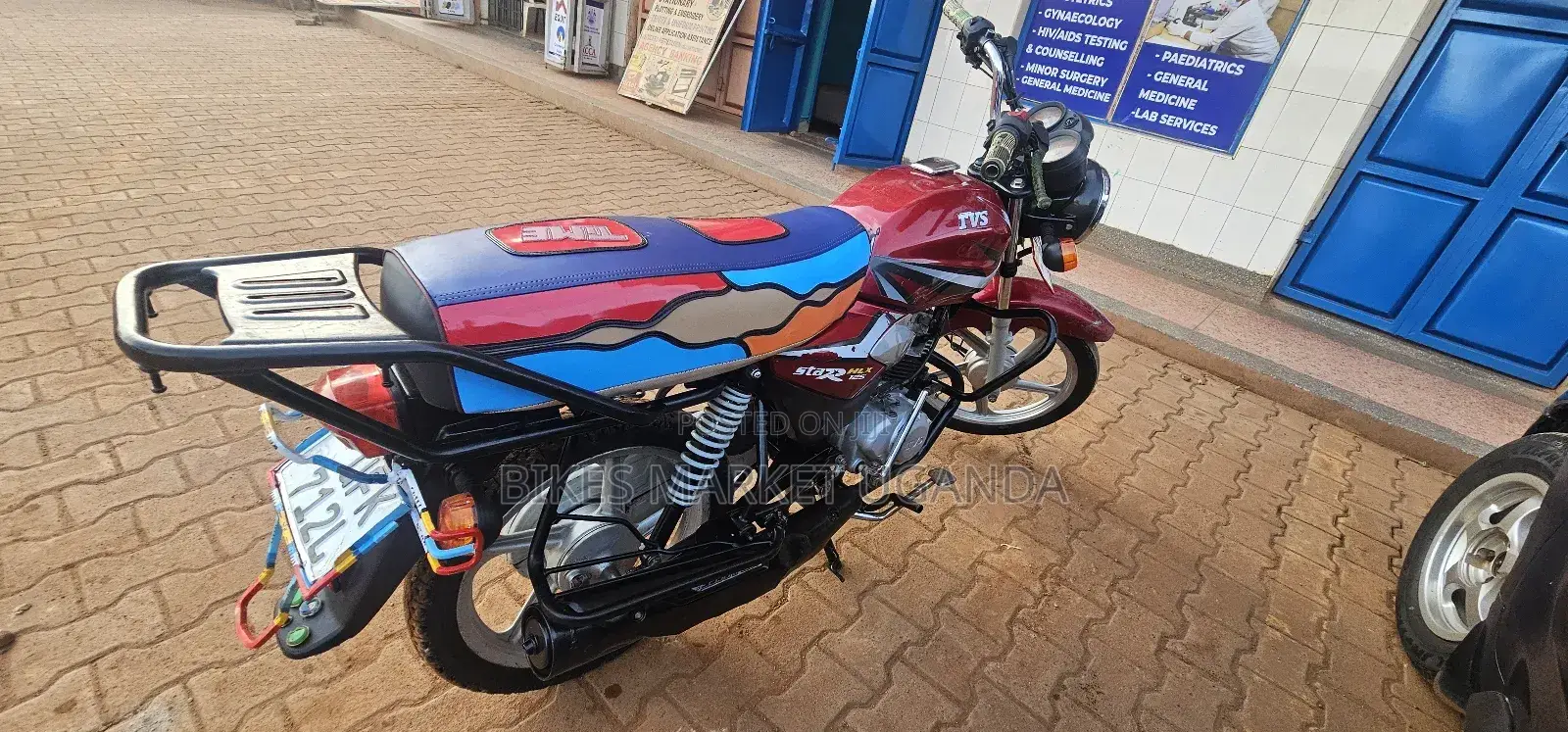 TVS HLX 125 2023 Red