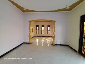 3bdrm House in Nansana Along Hoima for sale