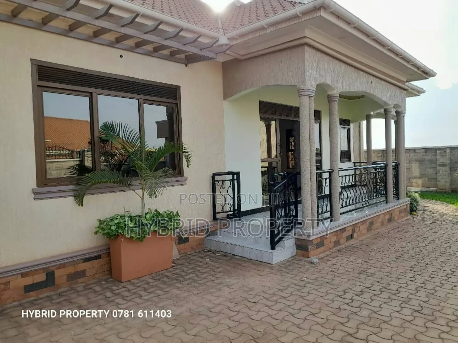 3bdrm House in Nansana Along Hoima for sale