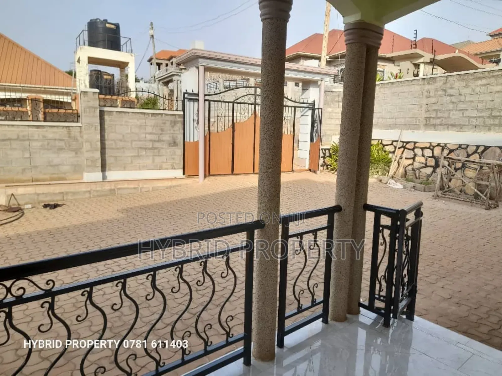 3bdrm House in Nansana Along Hoima for sale