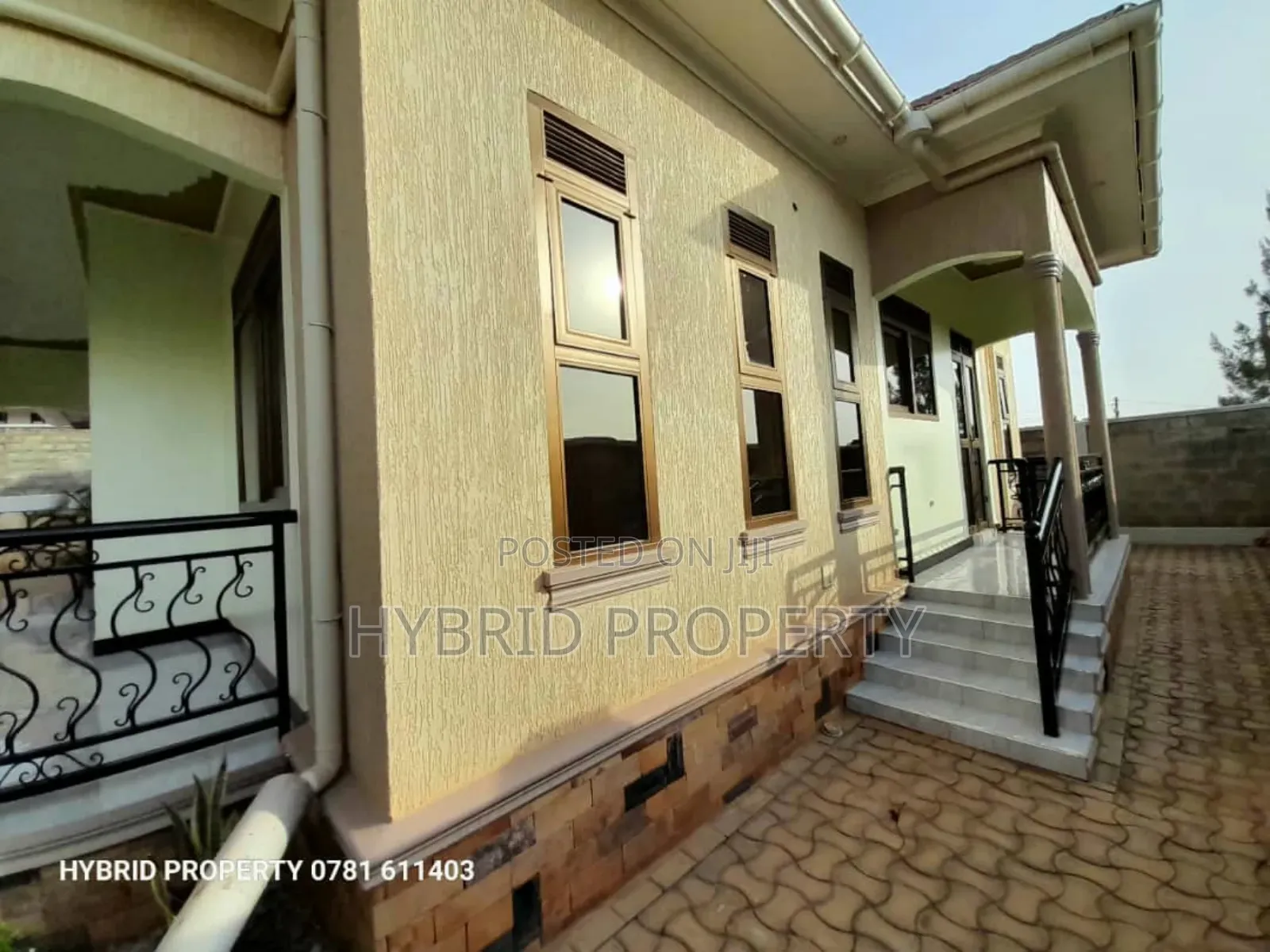 3bdrm House in Nansana Along Hoima for sale