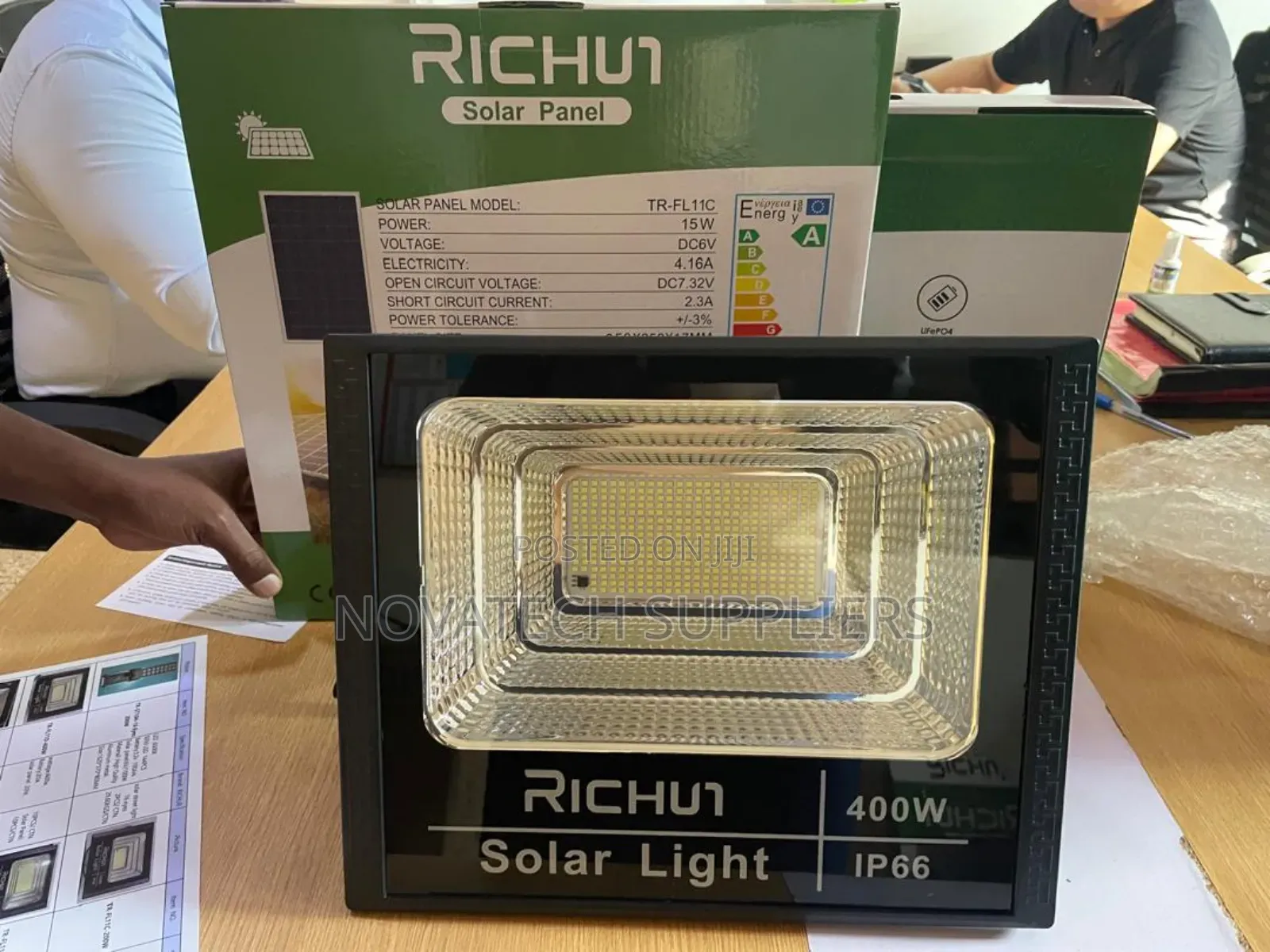 400w Durable Richur Led Solar Flood Lights Quwh
