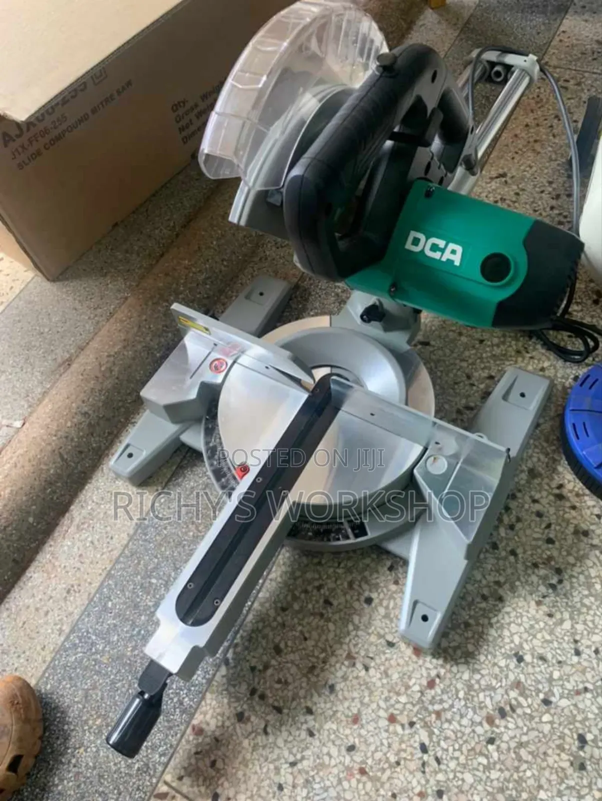 Sliding Miter Saw Dca