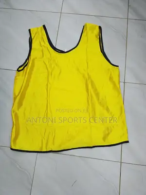 Yellow Bibus