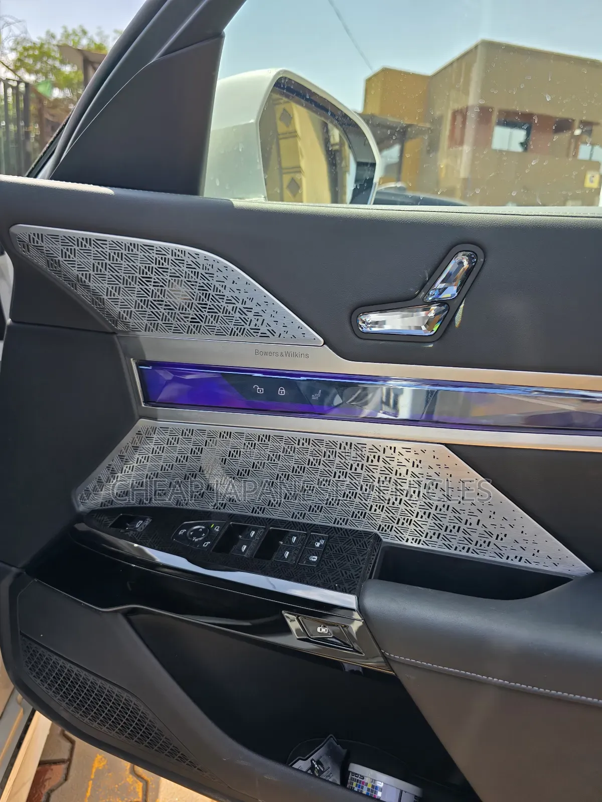 New BMW i7 2024 White